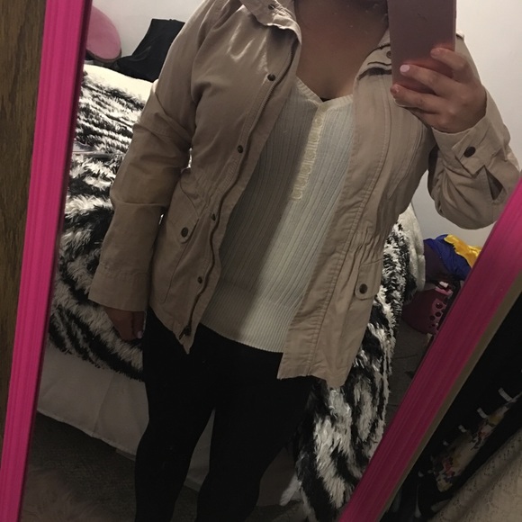 Utility Jacket - Picture 3 of 4